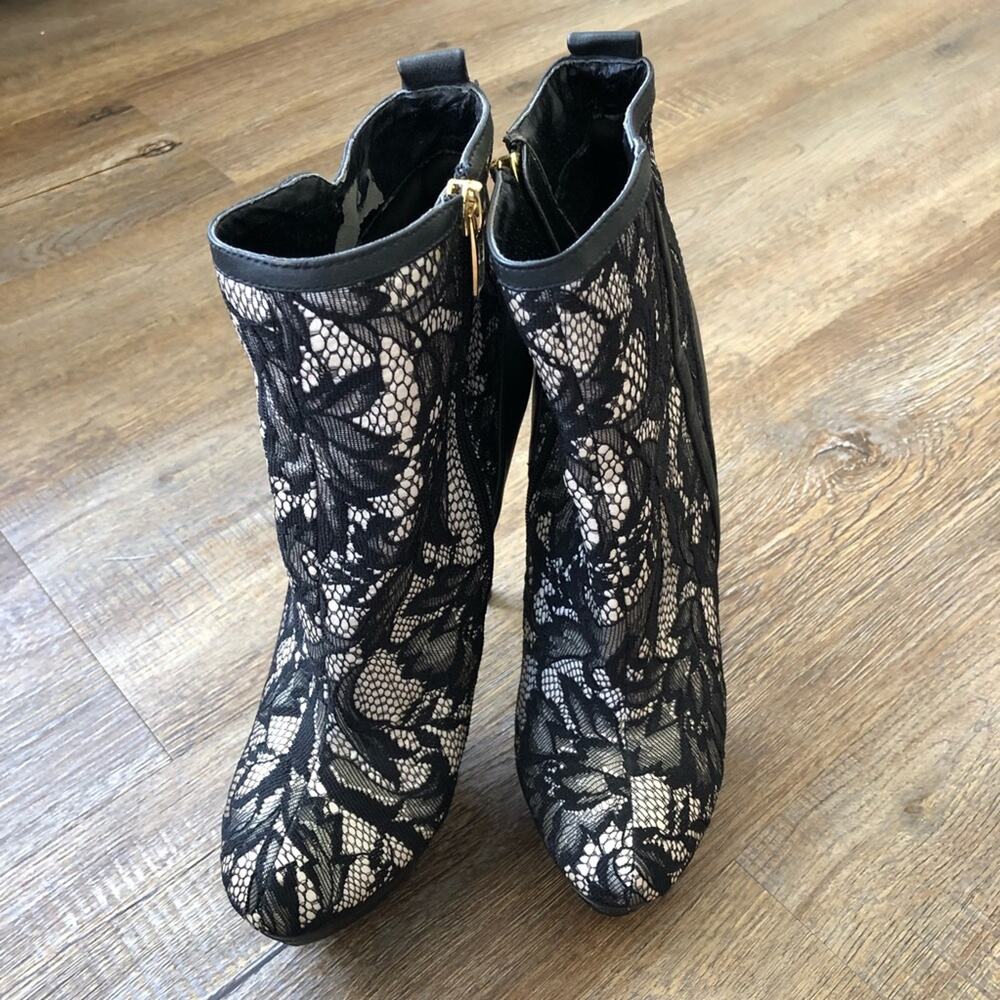 Colin Stuart Lace Platform High Heel Boot Size 7.5 - image 1